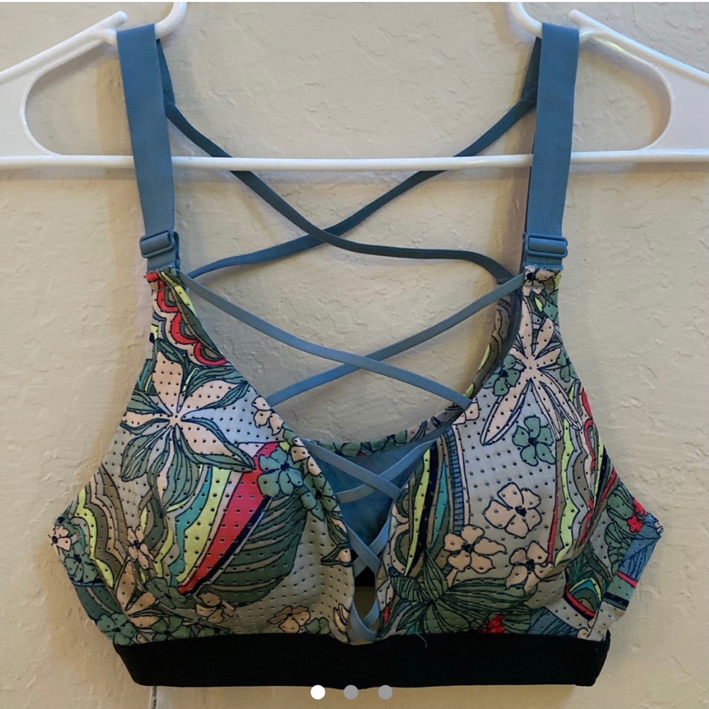 Victoria Secret Sports Bra